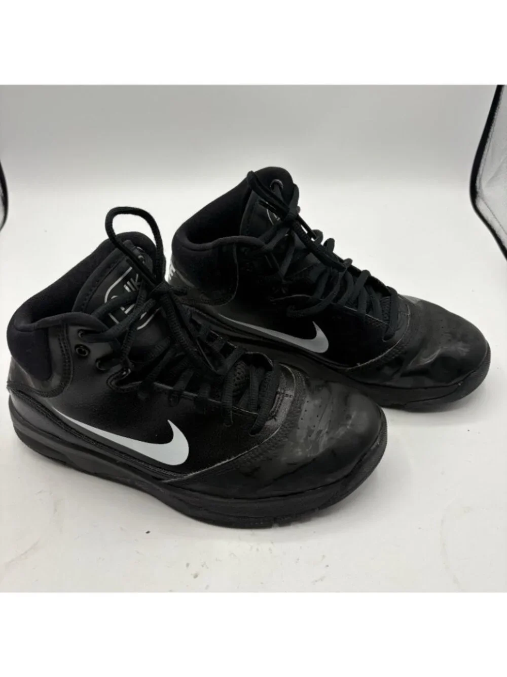 Nike Closer IV Boys GS Basketball Shoes Black White Sz 4Y 426524-012